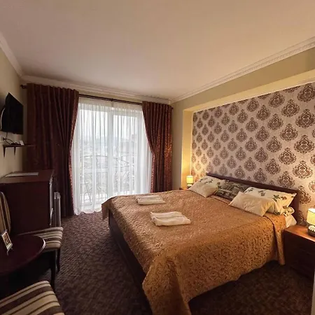 Hotel Three Korony Skhidnytsia Exterior photo
